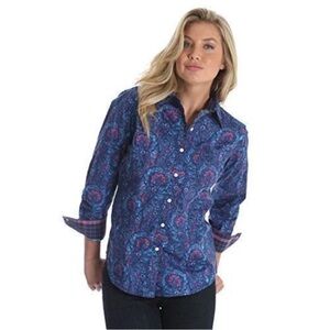 George Straight for Her Wrangler Women's Paisley Button-Down Shirt